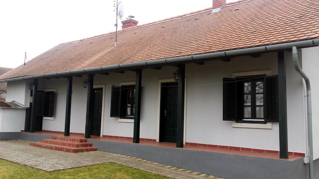 Szentgyoergyvoelgy Vendeghaz Orseg Hotel Szentgyorgyvolgy Buitenkant foto
